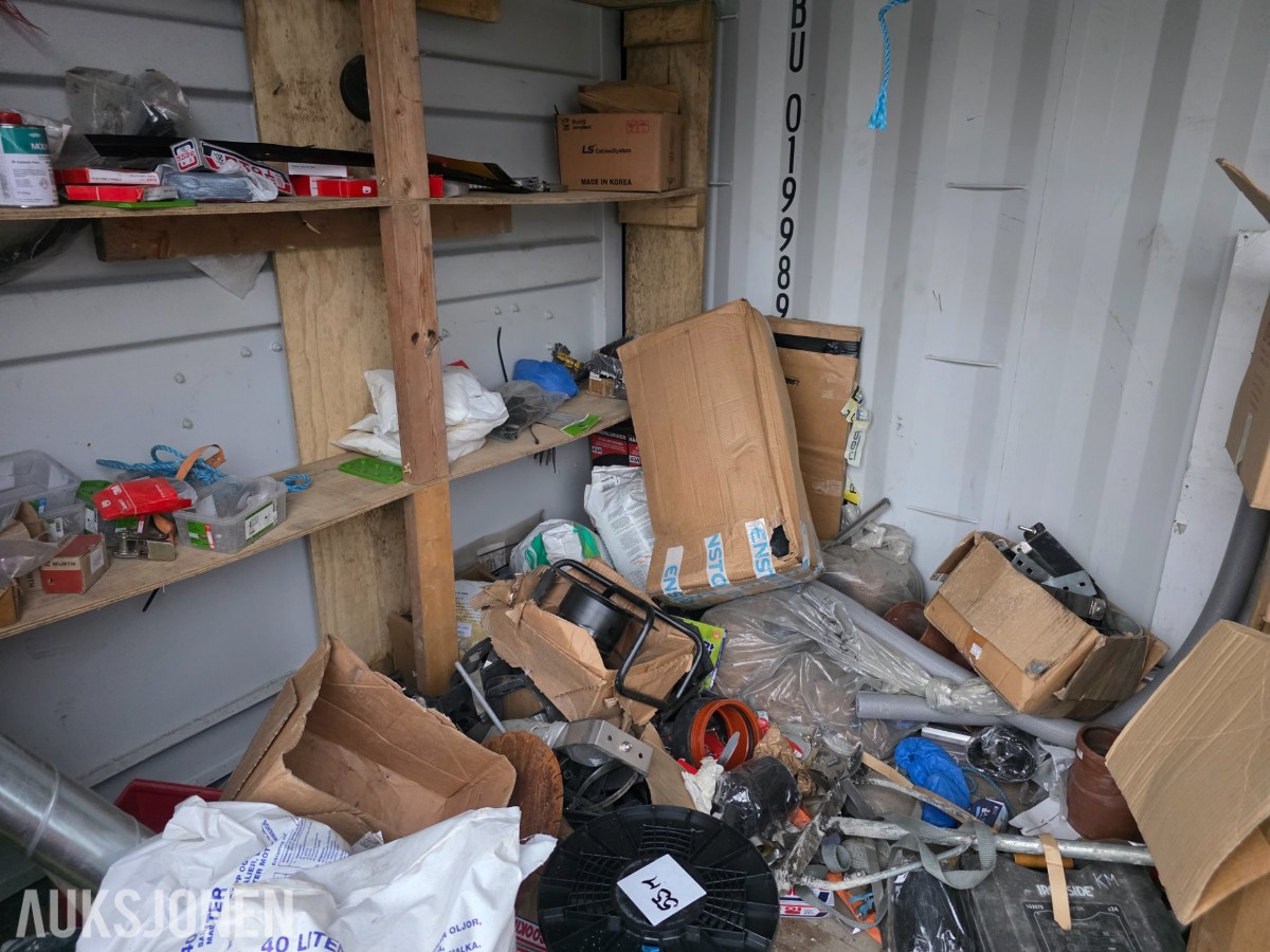 20 fots container med sideåpning og innhold selges
