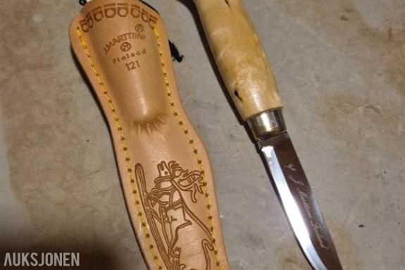 TOLLAUKSJON - Martiini Kniv 121 Martiini 121