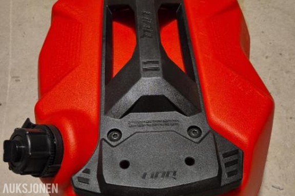 TOLLAUKSJON: Bensindunk 14 L  LINQ 