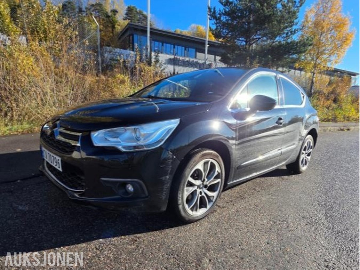 2013 Citroen DS4 1.6 e-HDI 114HK Style Automat, Cruisekontroll, Navigasjon
