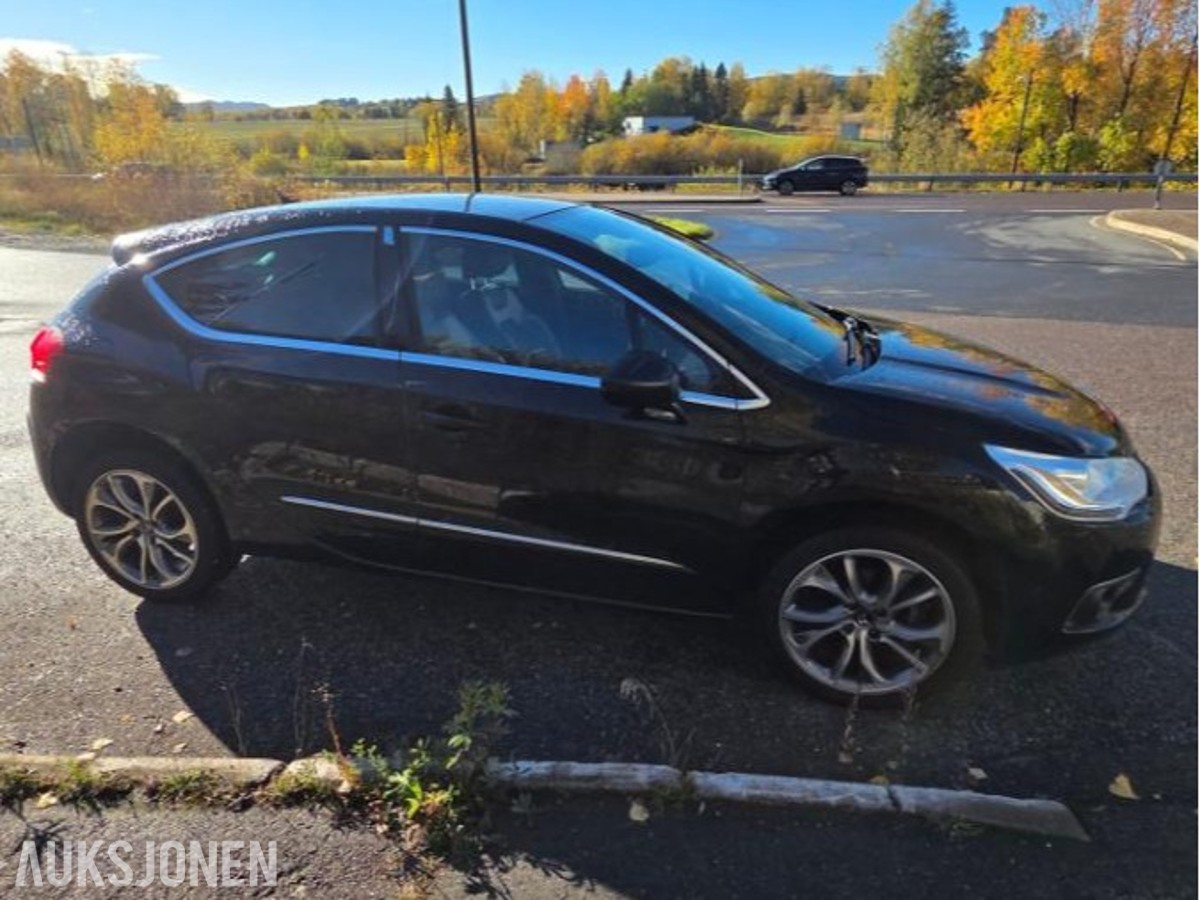 2013 Citroen DS4 1.6 e-HDI 114HK Style Automat, Cruisekontroll, Navigasjon