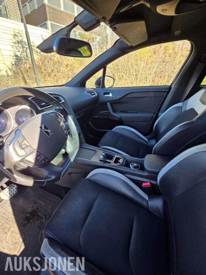 2013 Citroen DS4 1.6 e-HDI 114HK Style Automat, Cruisekontroll, Navigasjon