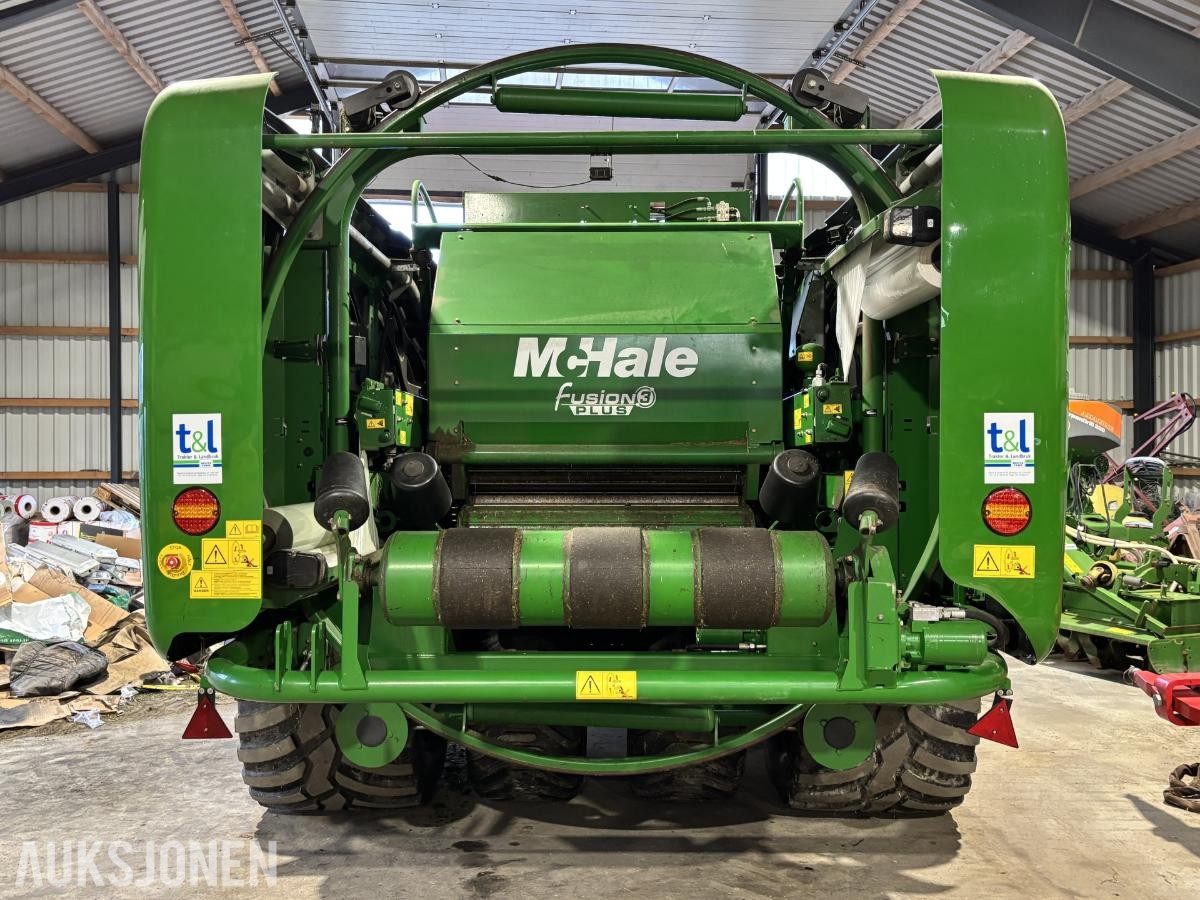 2015 McHale Fusion 3+ rundballepresse med integrert plastpakker