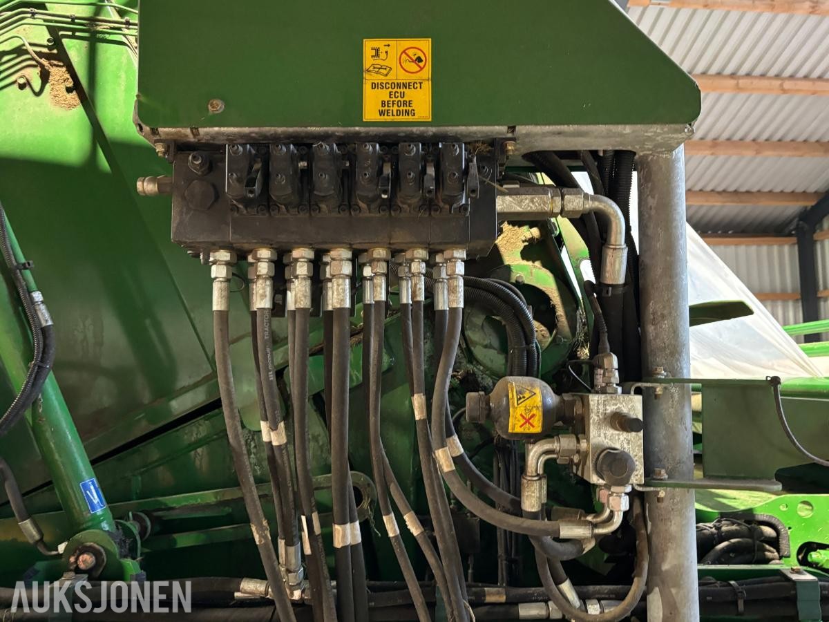 2015 McHale Fusion 3+ rundballepresse med integrert plastpakker