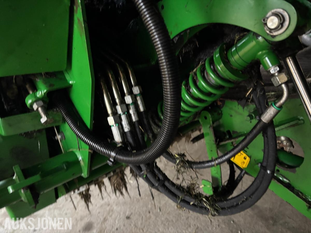 2015 McHale Fusion 3+ rundballepresse med integrert plastpakker