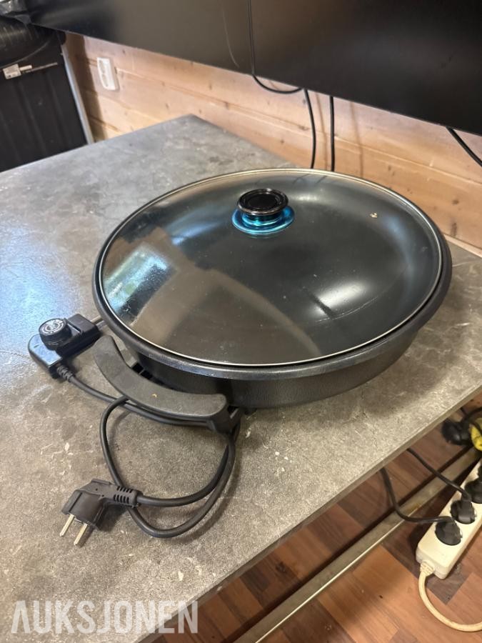 Elektrisk pizzapanne 1500 W – ubrukt HT-E42 *Ingen minstepris*
