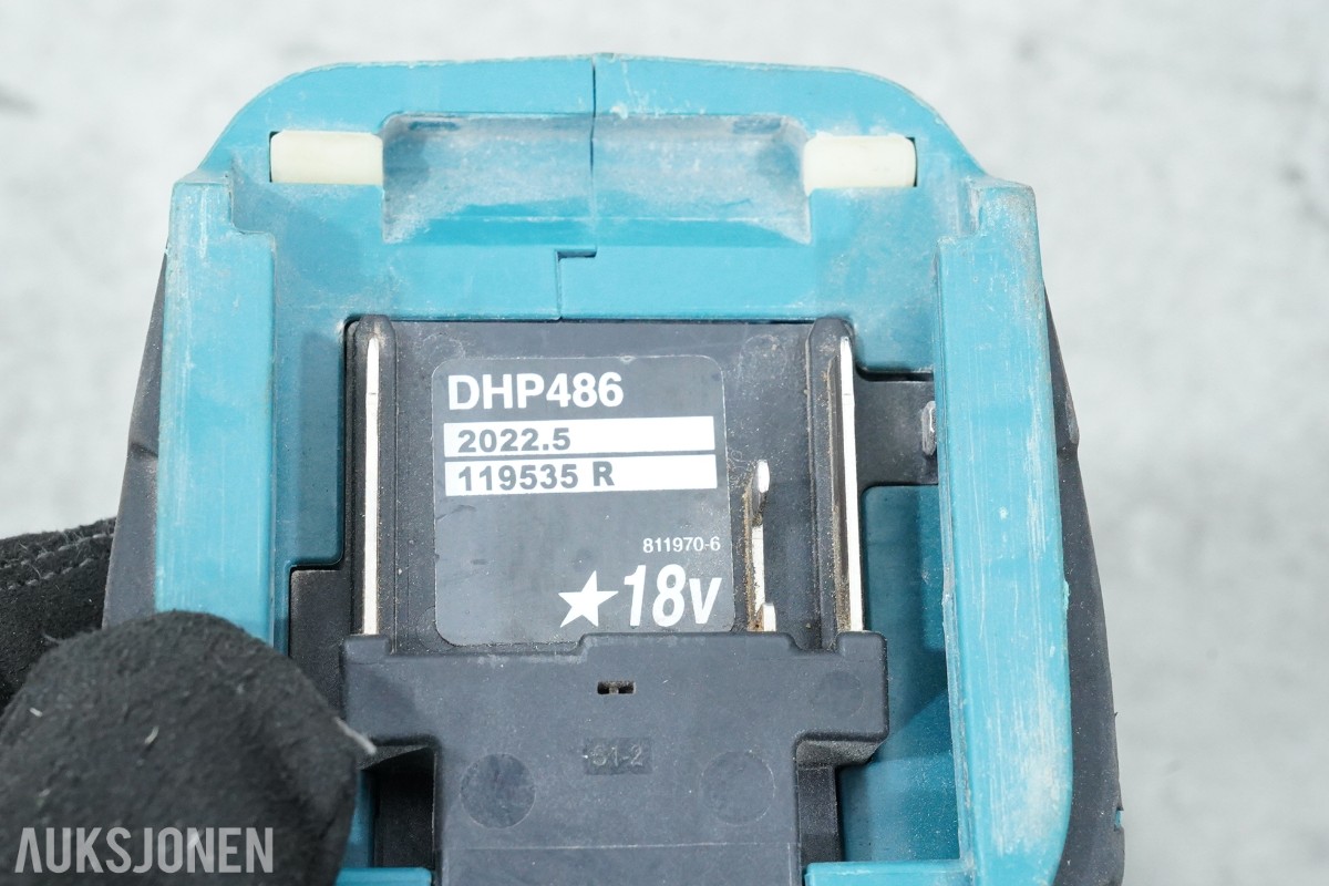 Parti Makita elektroverktøy med støvsuger, arbeidslys og lader