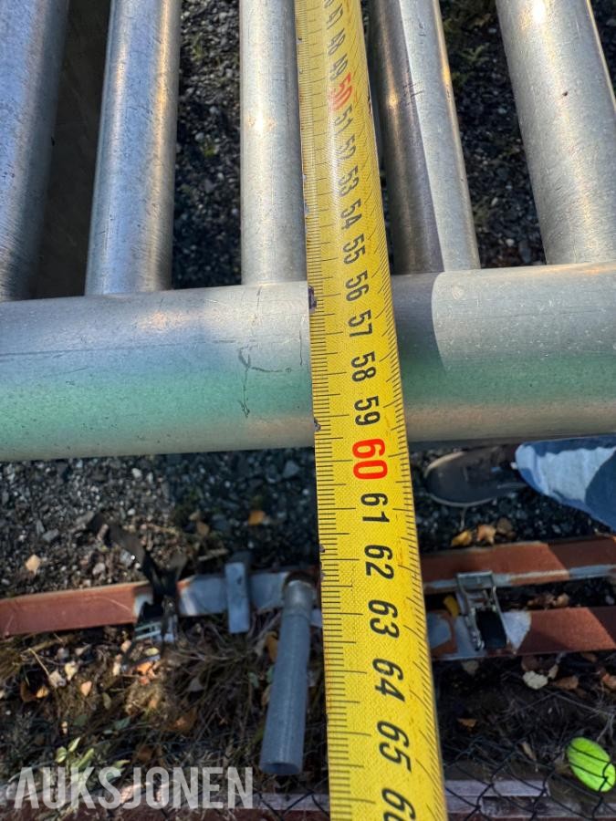 Søppelkasser aluminium på hjul / 5 stk / ubrukt