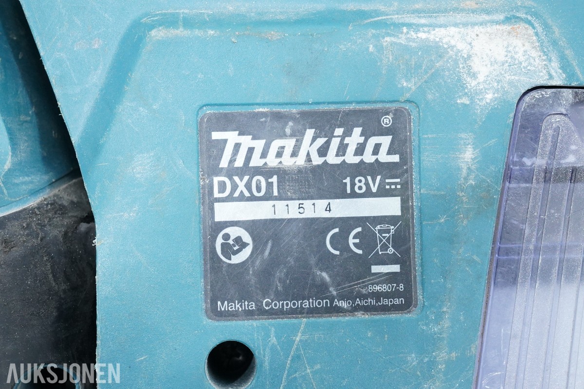 Parti Makita 18V elektroverktøy, støvsuger, radio og håndverktøy