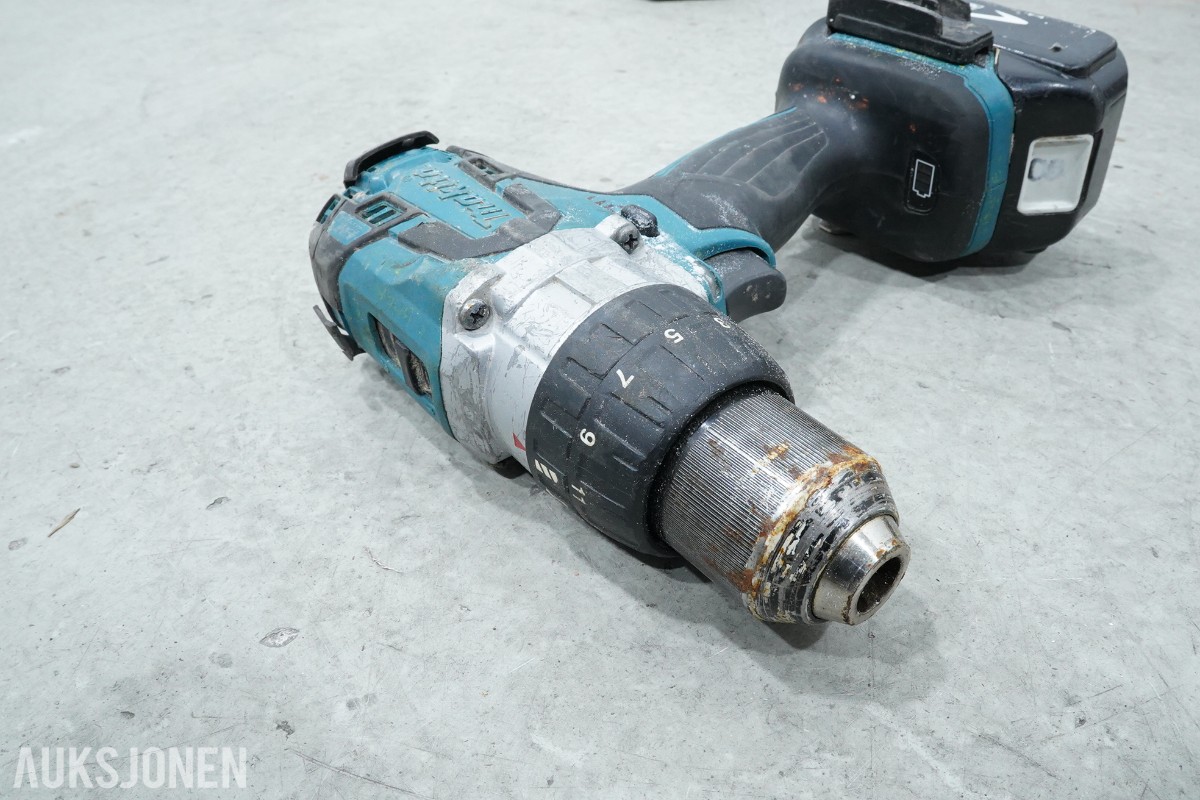 Parti Makita 18V elektroverktøy, støvsuger, radio og håndverktøy