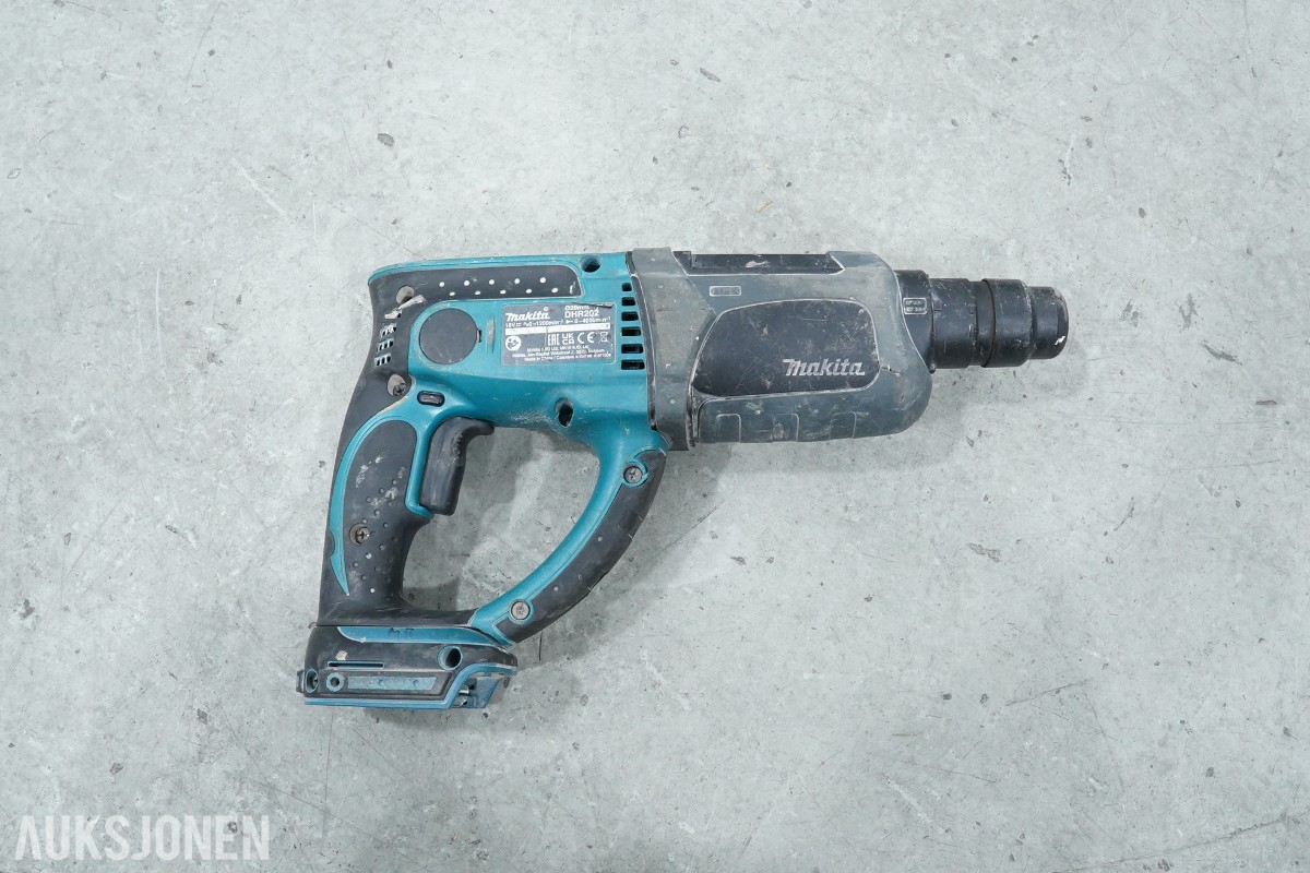 Parti Makita 18V elektroverktøy, støvsuger, radio og håndverktøy