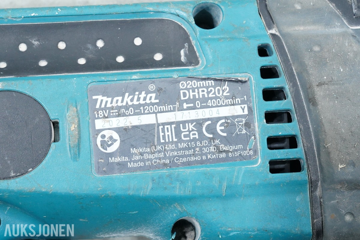 Parti Makita 18V elektroverktøy, støvsuger, radio og håndverktøy