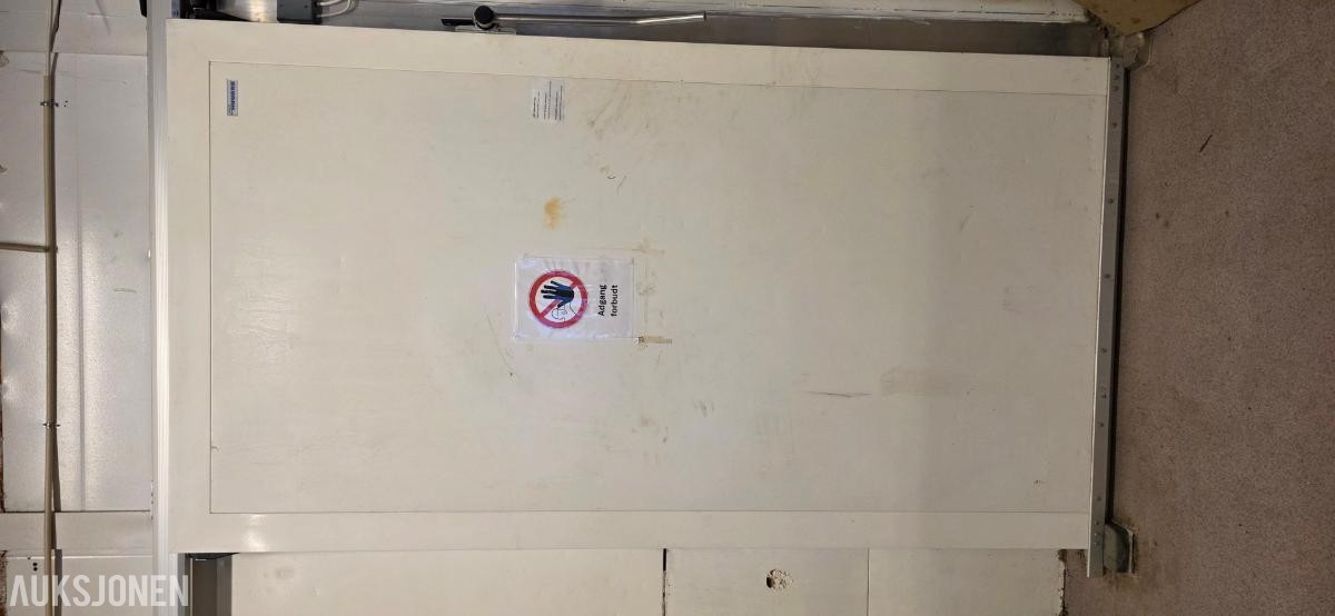 Parti med  Huurre kjøle-/fryseromsdører