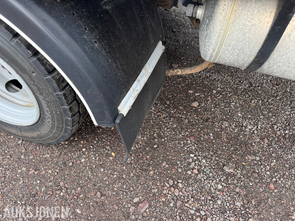 2015 Iveco 80E22/ P servicebil med verkstedinnredning og bakløfter