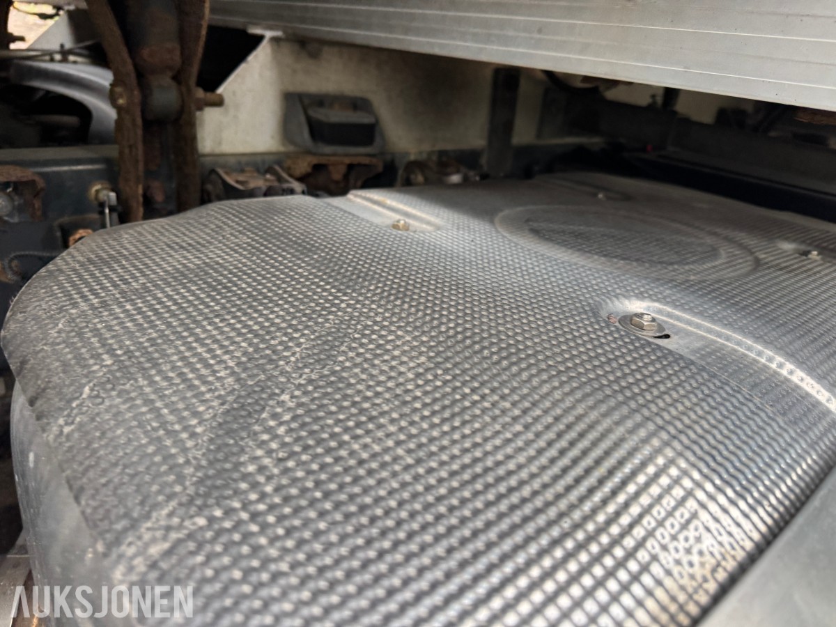 2015 Iveco 80E22/ P servicebil med verkstedinnredning og bakløfter