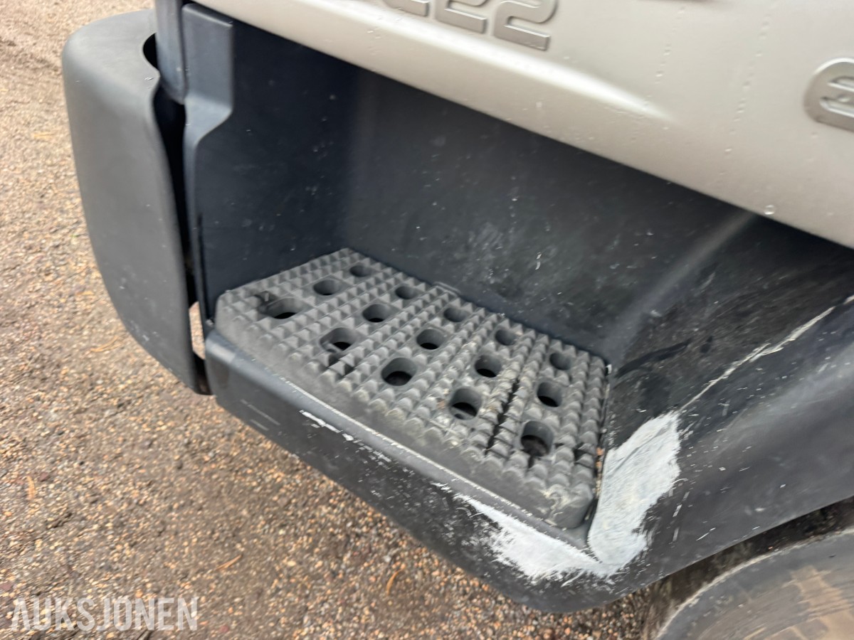 2015 Iveco 80E22/ P servicebil med verkstedinnredning og bakløfter