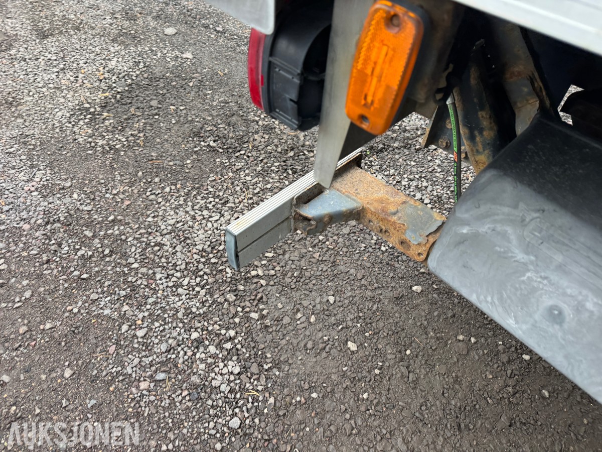 2015 Iveco 80E22/ P servicebil med verkstedinnredning og bakløfter