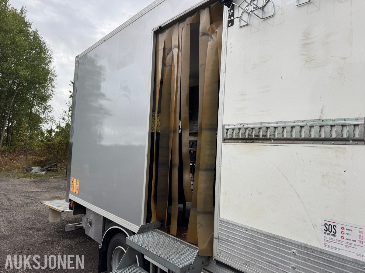 2015 Iveco 80E22/ P servicebil med verkstedinnredning og bakløfter