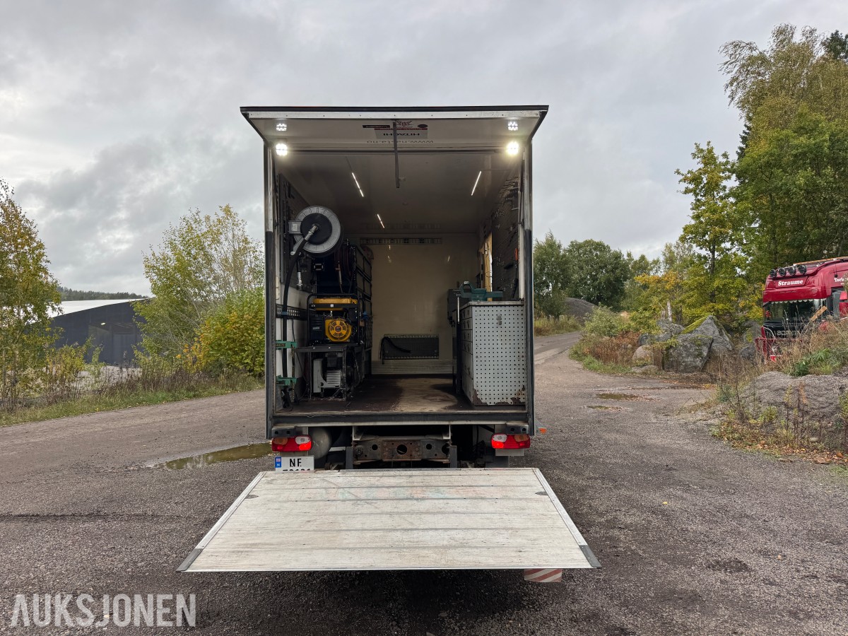 2015 Iveco 80E22/ P servicebil med verkstedinnredning og bakløfter
