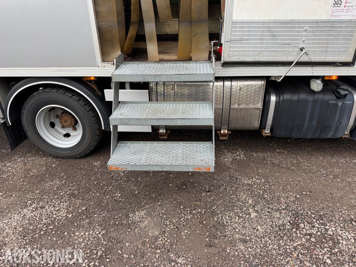 2015 Iveco 80E22/ P servicebil med verkstedinnredning og bakløfter