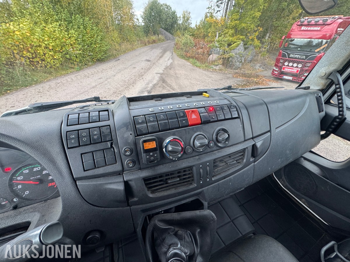 2015 Iveco 80E22/ P servicebil med verkstedinnredning og bakløfter