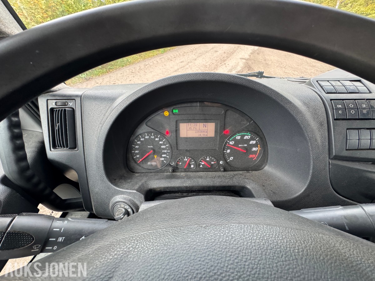 2015 Iveco 80E22/ P servicebil med verkstedinnredning og bakløfter