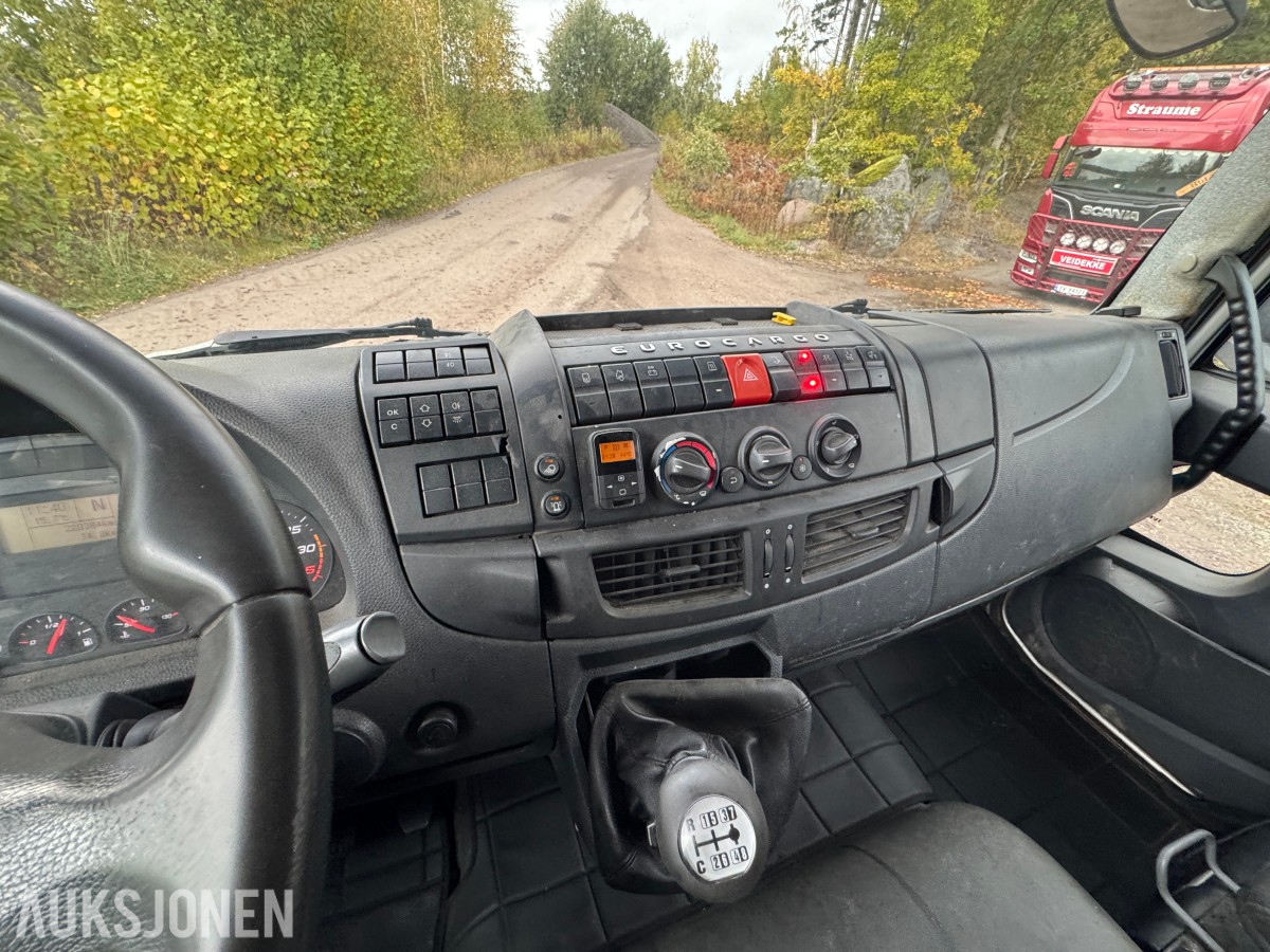 2015 Iveco 80E22/ P servicebil med verkstedinnredning og bakløfter