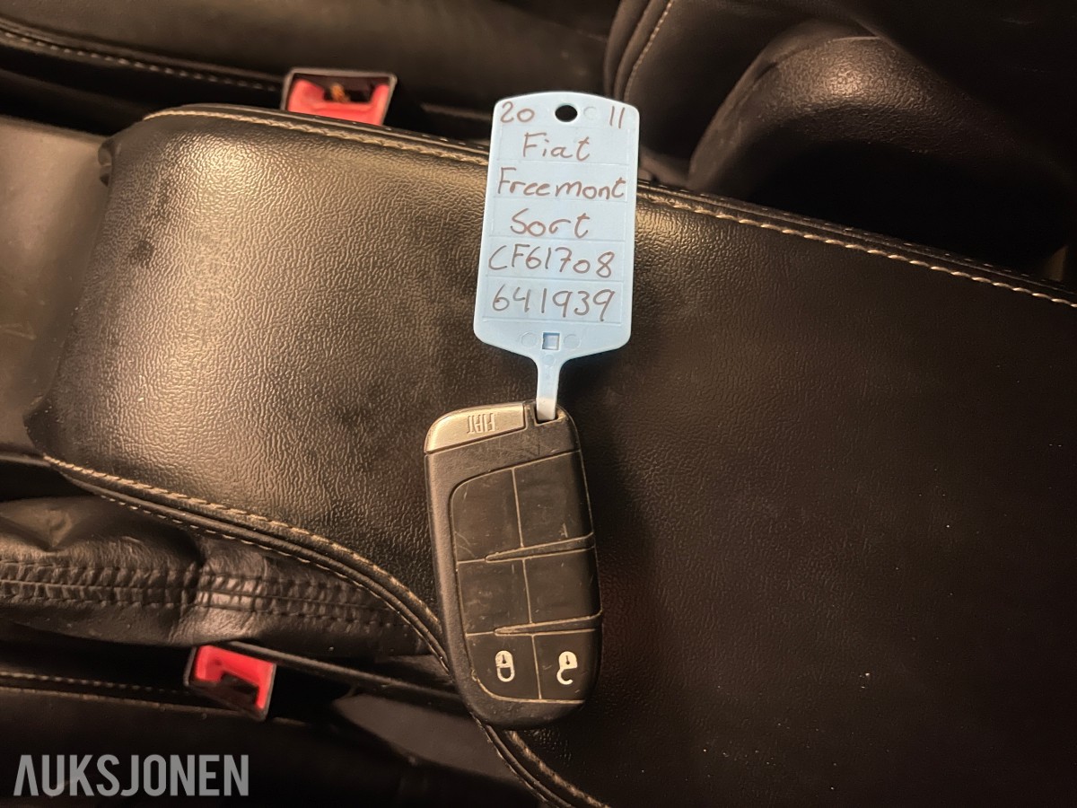 2011 Fiat FREEMONT 2.0 D 140HK HENGERFESTE SKINN CRUISE