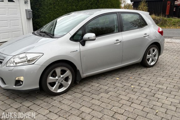 2011 Toyota Auris 1.8, 97 500 km, Automat, Cruisekontroll, S+V dekk