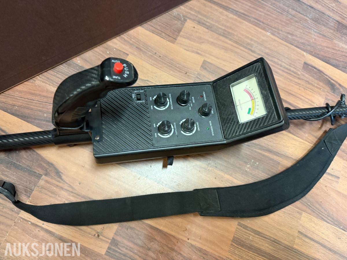 Velleman CS150N metalldetektor – med søkeskive og analogt display CS150N