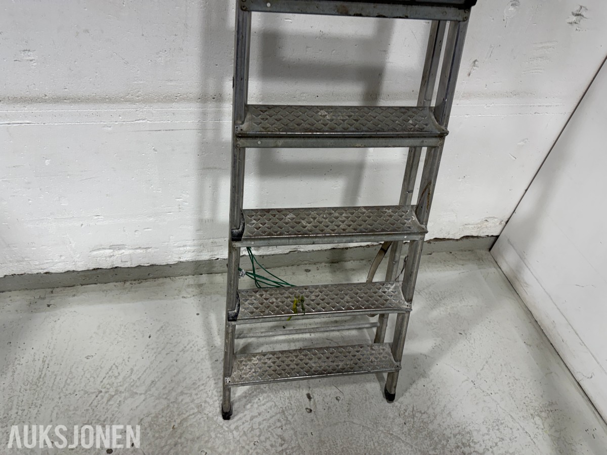 Parti Zarges og Hard Head stiger i aluminium