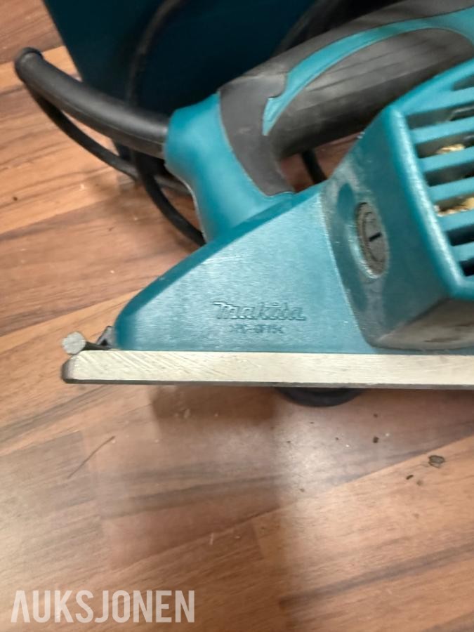 2015 Makita KP0800 elektrisk høvel 620W – med original koffert