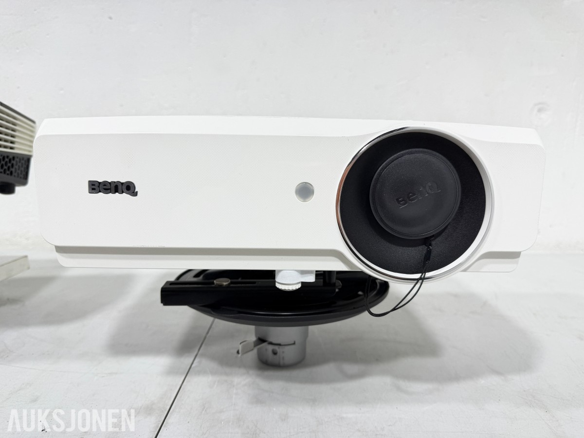 2 stk BenQ projektorer, MH680 og TH680