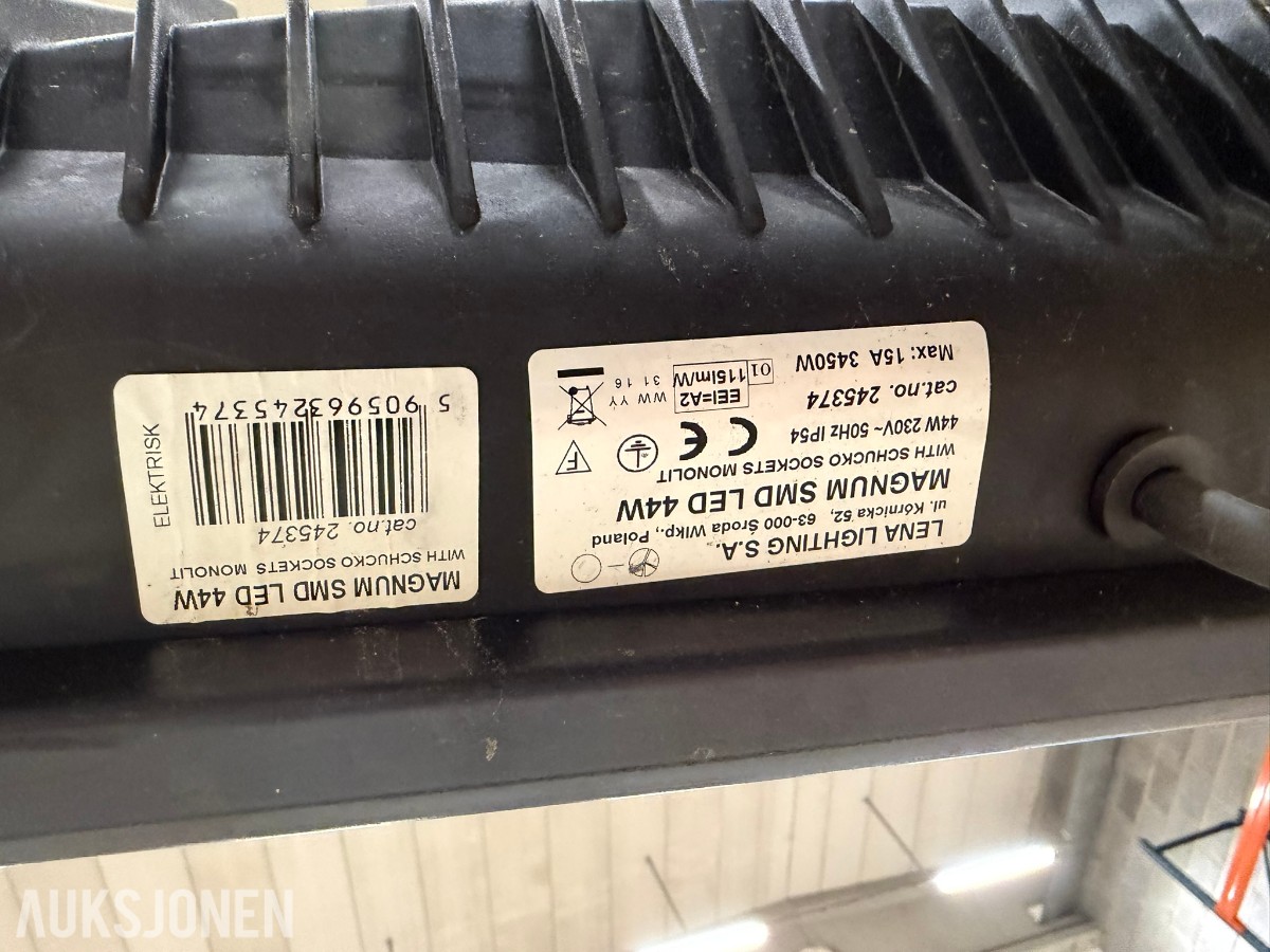 Lena Lighting Magnum SMD LED 44W arbeidslampe med stativ