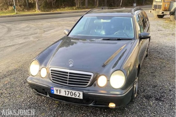 2001 Mercedes-Benz  E55 AMG 5.4 354hk rep objekt automat cruisekontroll motorvarmer