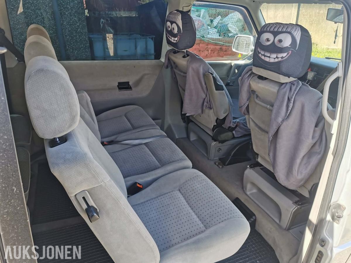 2003 Volkswagen Caravelle 2.5 102HK 8 SETER EU OK 05.2028 
