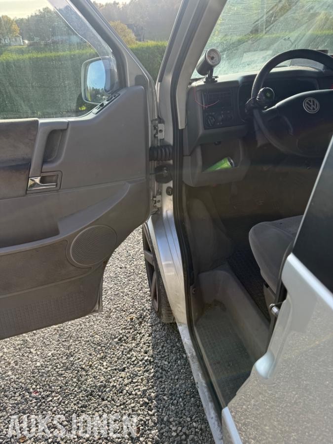 2003 Volkswagen Caravelle 2.5 102HK 8 SETER EU OK 05.2028 