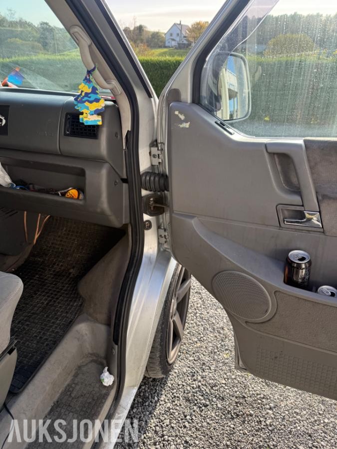 2003 Volkswagen Caravelle 2.5 102HK 8 SETER EU OK 05.2028 
