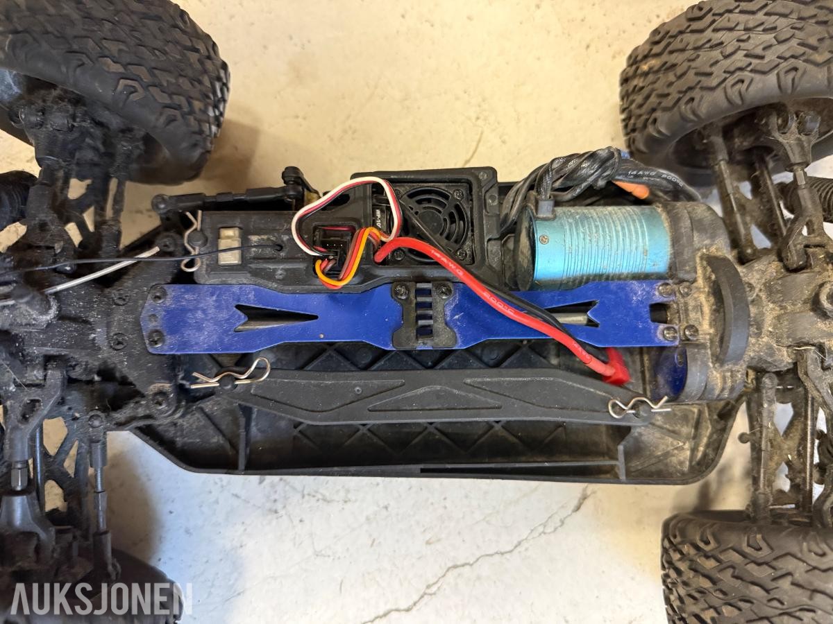 BSD Racing Outlaw radiostyrt offroad-bil 