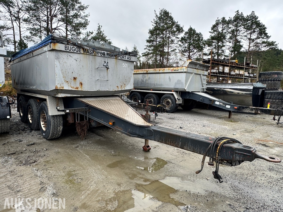 2003 Maur Bilpåbygg Trippelkjerre med kapell