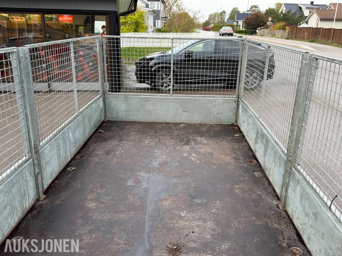 IFOR WILLIAMS LM146G | M/GITTER | 100KM/T | 2,6 TONN NYTTELAST