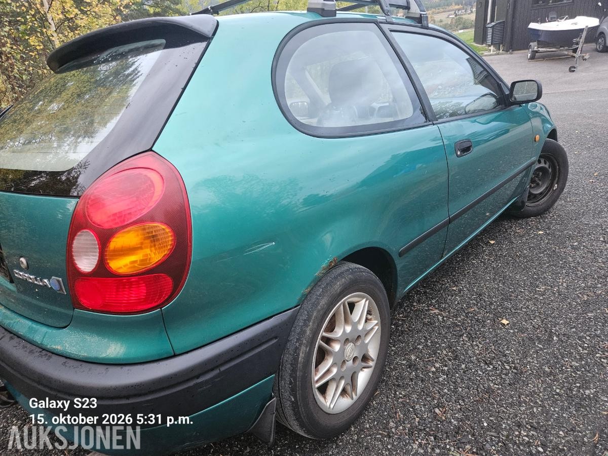 1998 Toyota Corolla,1.3 86hk automat hengerfeste