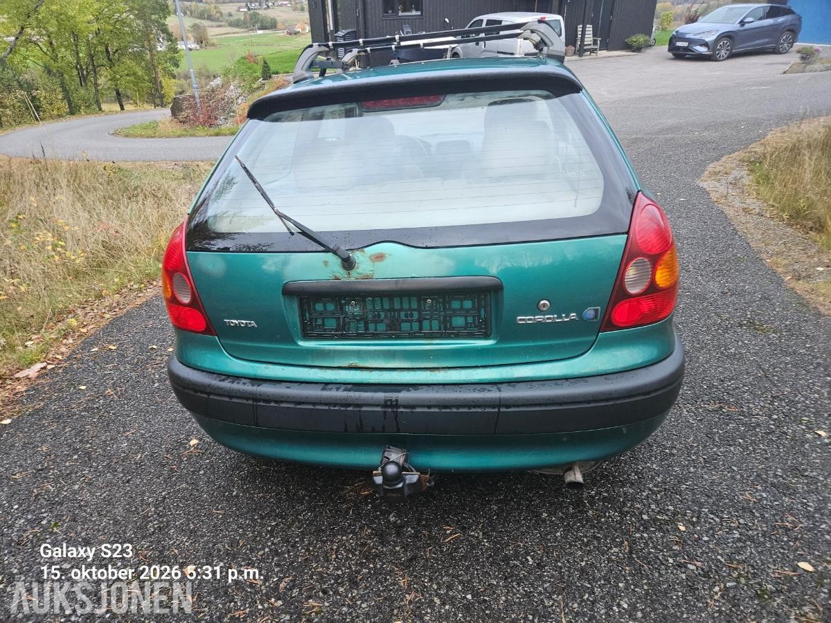 1998 Toyota Corolla,1.3 86hk automat hengerfeste
