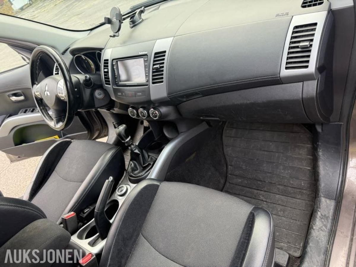 2011 Mitsubishi Outlander 2.3 140hk 4WD Cruisekontroll, Ryggekamera, S+V dekk