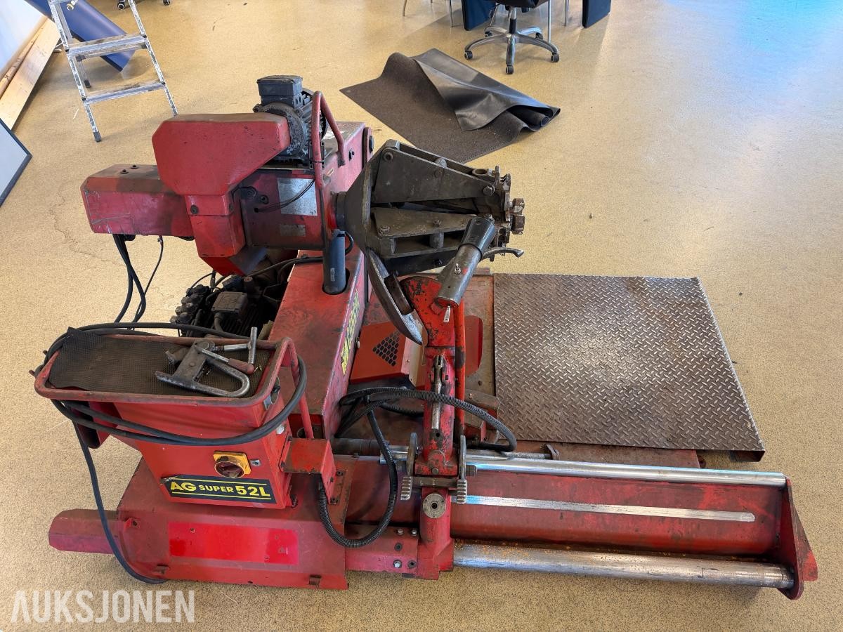 Corghi AG Super 52L dekkomlegger