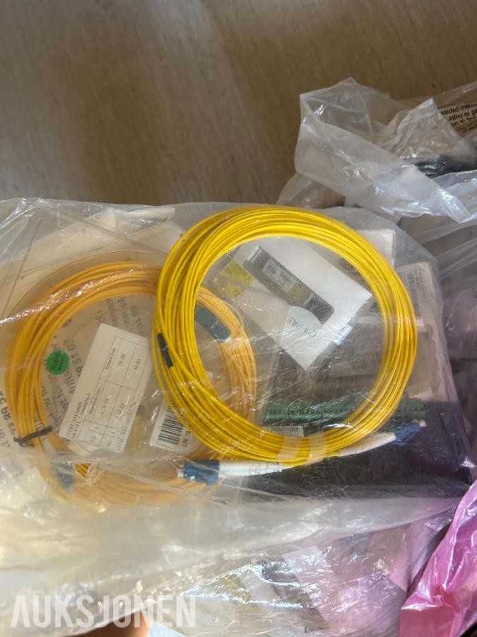 Fibernett og diverse utstyr Telia/Ericsson