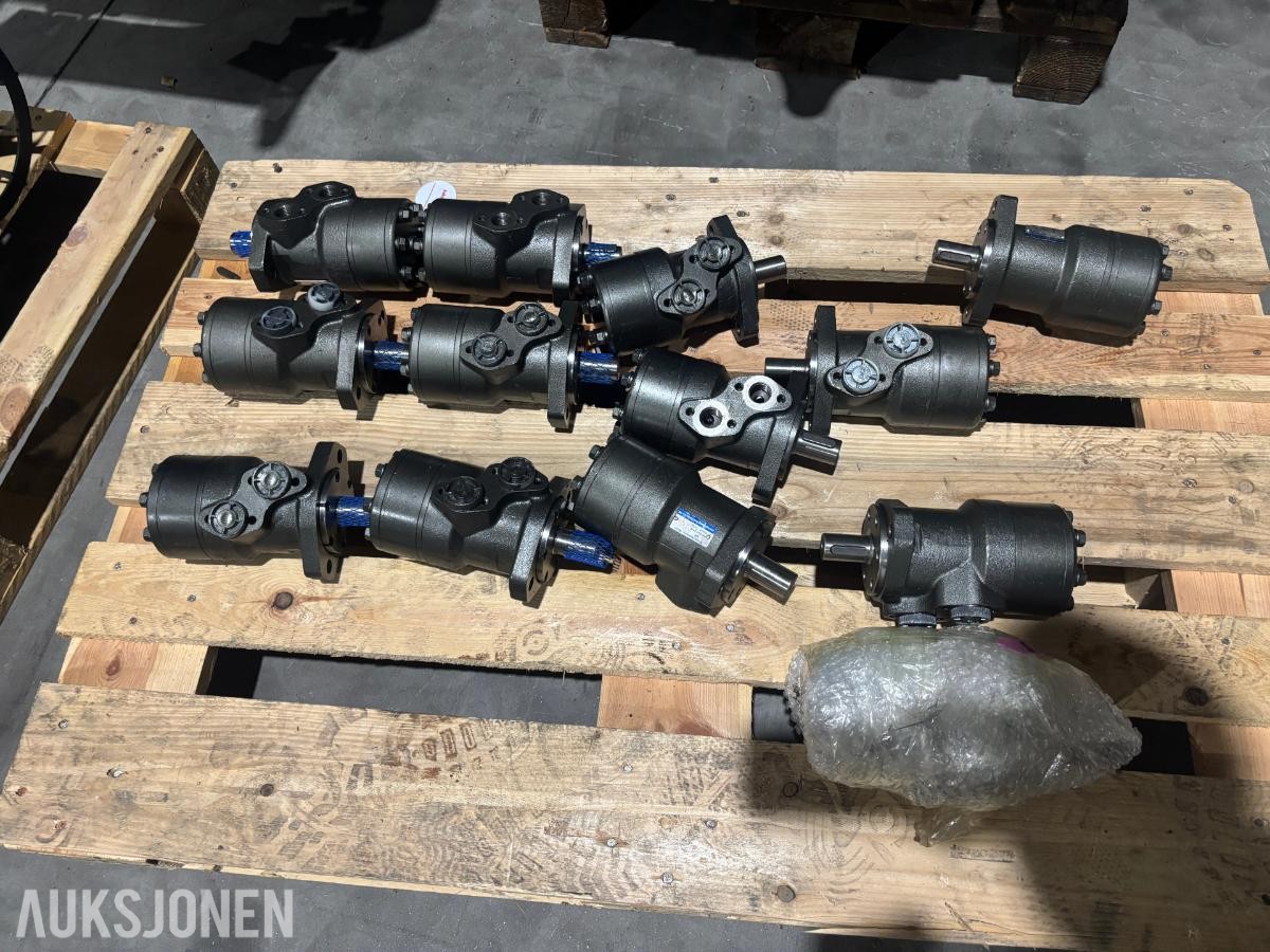 Parti med 11 stk. BM RMR200 hydraulikkmotorer/orbitalmotorer