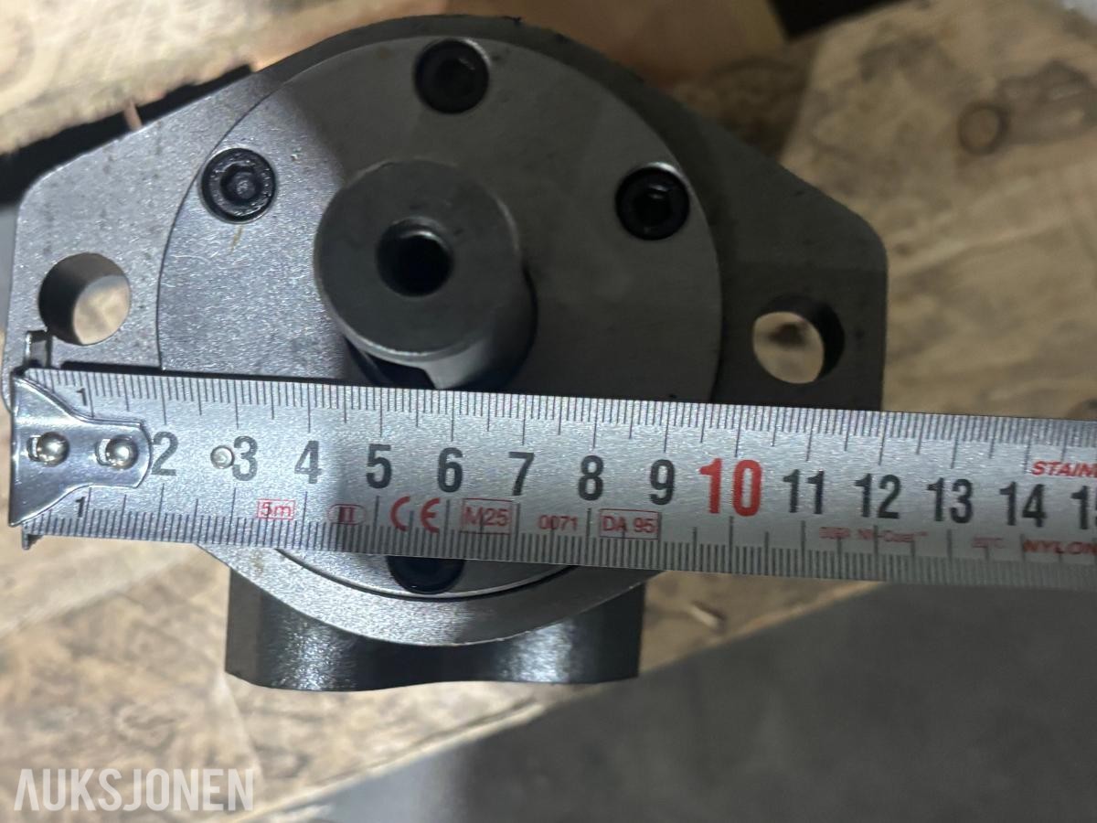 Parti med 11 stk. BM RMR200 hydraulikkmotorer/orbitalmotorer