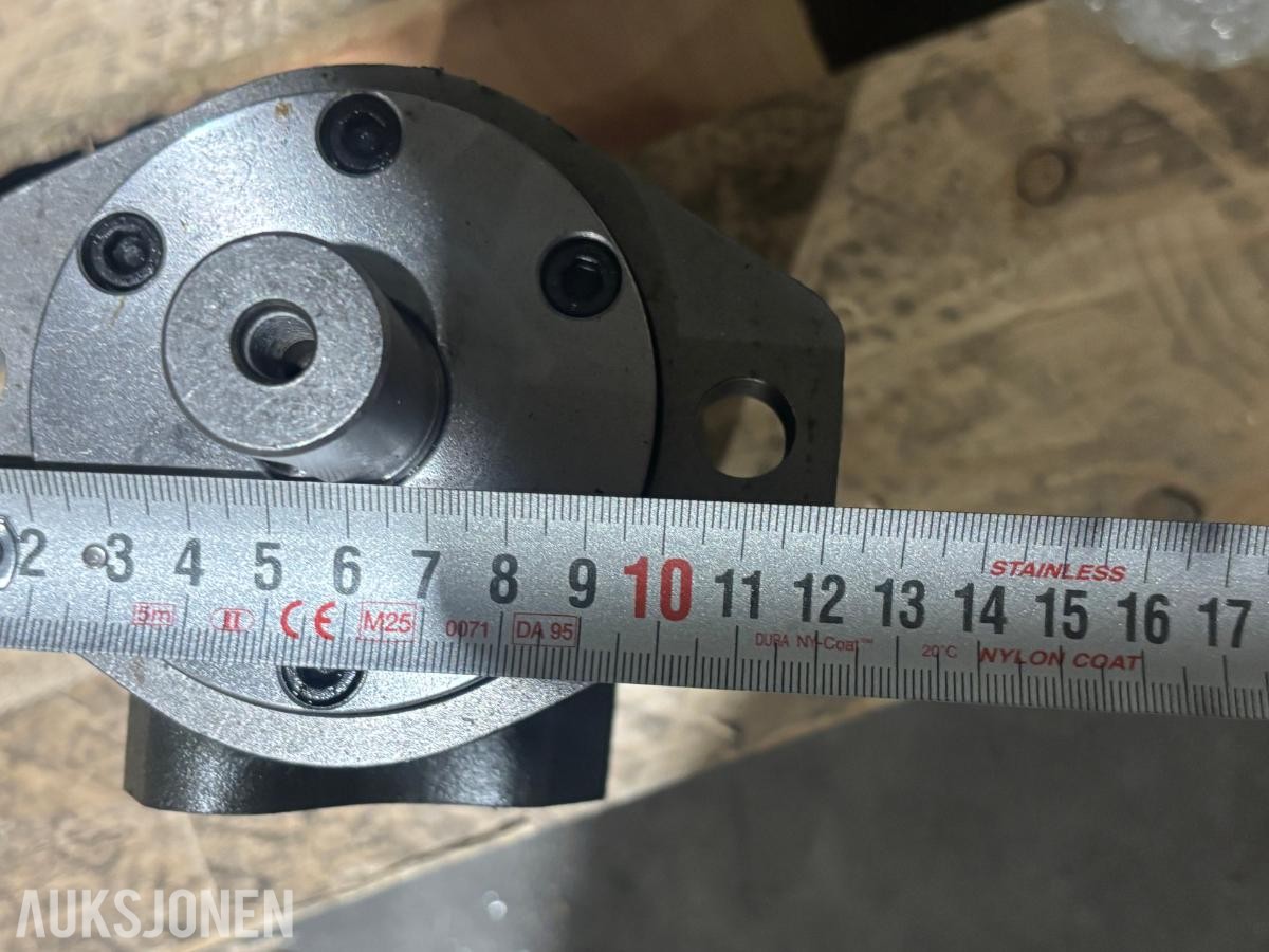Parti med 11 stk. BM RMR200 hydraulikkmotorer/orbitalmotorer