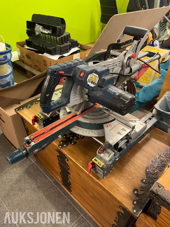 Bosch GCM 8 SJL kapp- og gjerdesag